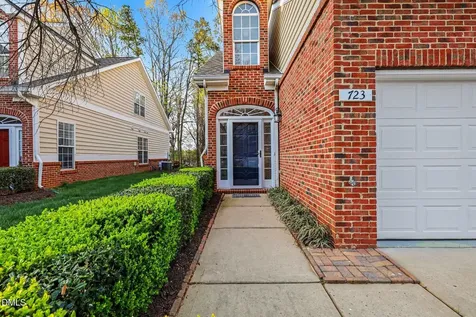 723 Swan Neck Lane Raleigh NC 27615