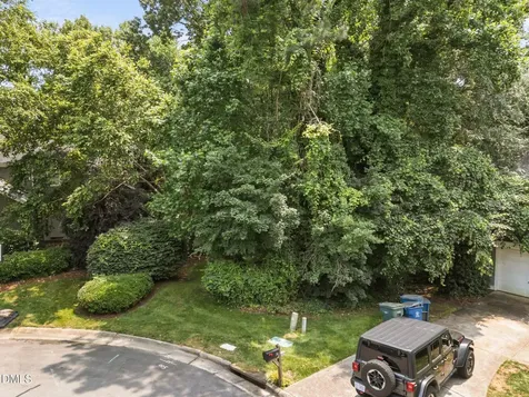 16 Marchmont Court Durham NC 27705