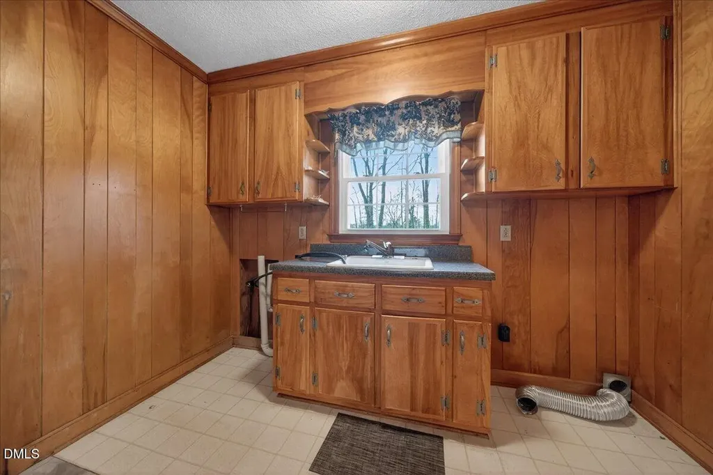 5801 Dogwood Drive Raleigh NC 27616