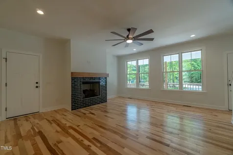 206 Goose Lane Mebane NC 27302