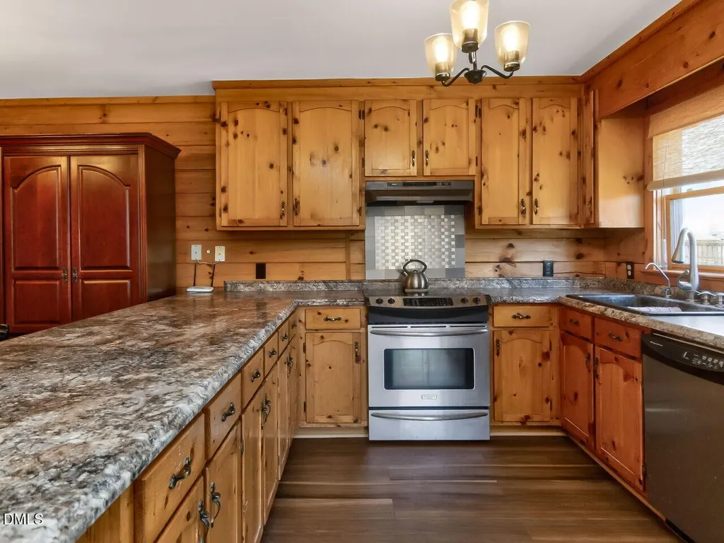9759B Cleveland Road Clayton NC 27520