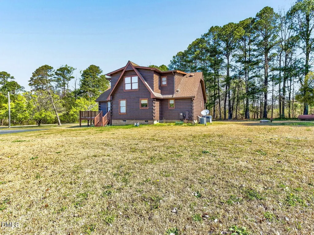 9759B Cleveland Road Clayton NC 27520
