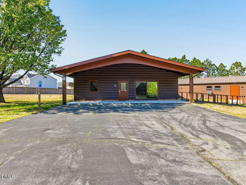 9759B Cleveland Road Clayton NC 27520
