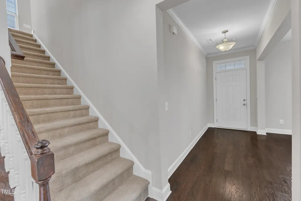 4252 Rockdell Hall Street Raleigh NC 27616