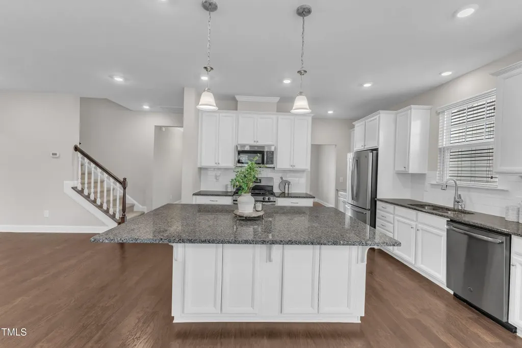 4252 Rockdell Hall Street Raleigh NC 27616