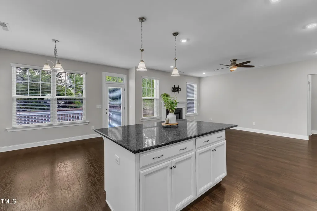 4252 Rockdell Hall Street Raleigh NC 27616