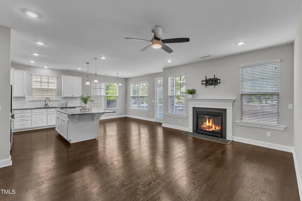 4252 Rockdell Hall Street Raleigh NC 27616