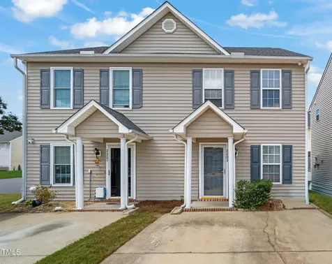 2203 Whistling Straits Way Raleigh NC 27604