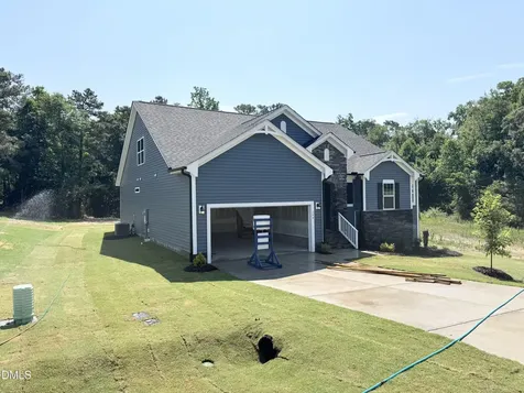 144 Golfview Avenue Benson NC 27504