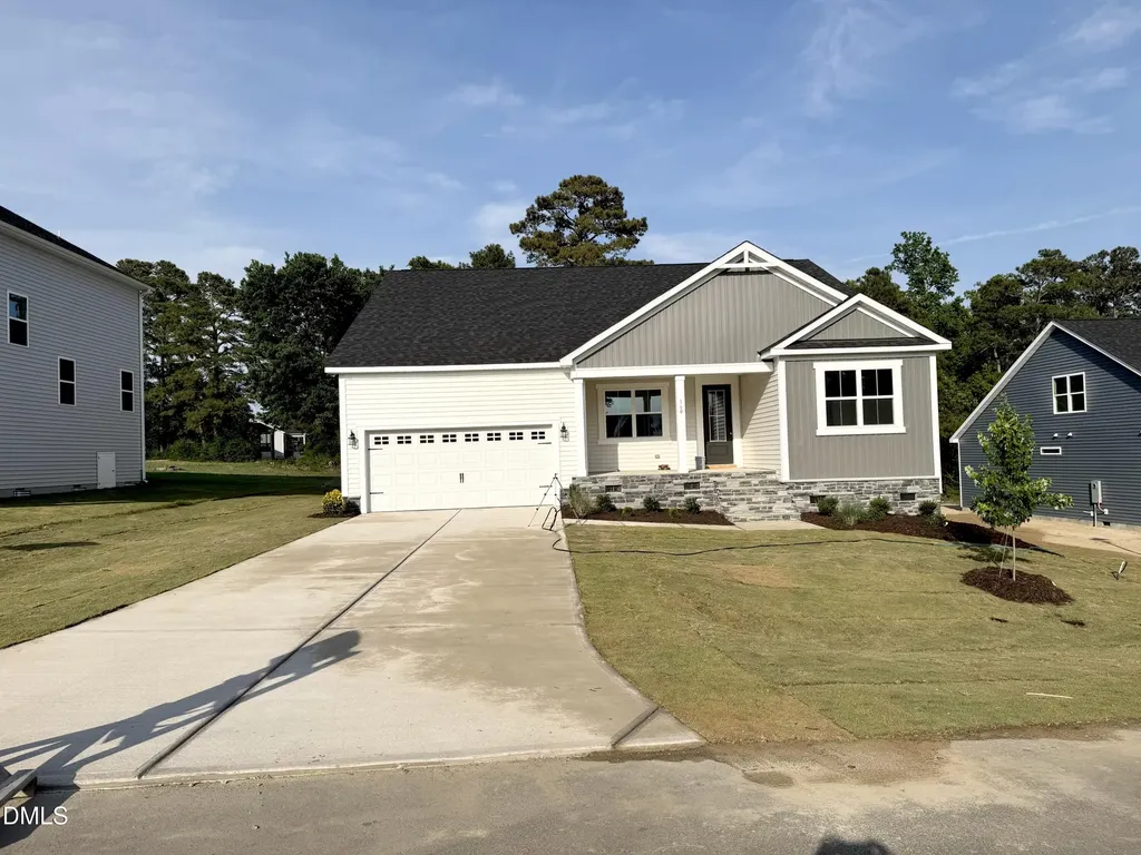 160 Golfview Avenue Benson NC 27504