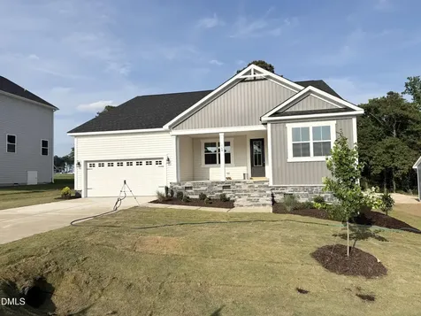 160 Golfview Avenue Benson NC 27504