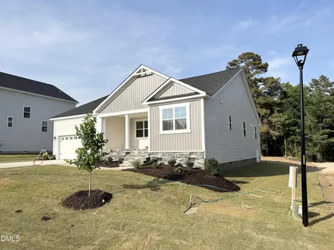 160 Golfview Avenue Benson NC 27504