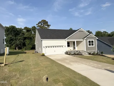 160 Golfview Avenue Benson NC 27504