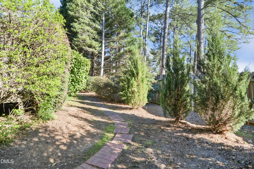 900 Albany Court Raleigh NC 27615