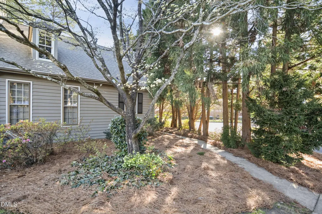 900 Albany Court Raleigh NC 27615