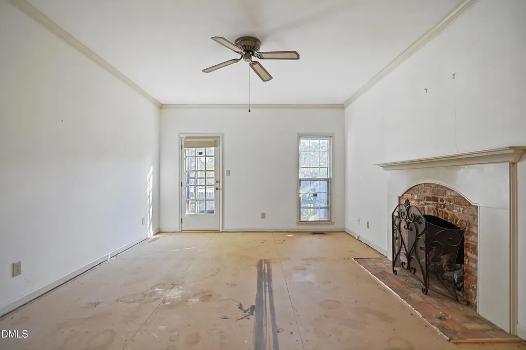 900 Albany Court Raleigh NC 27615