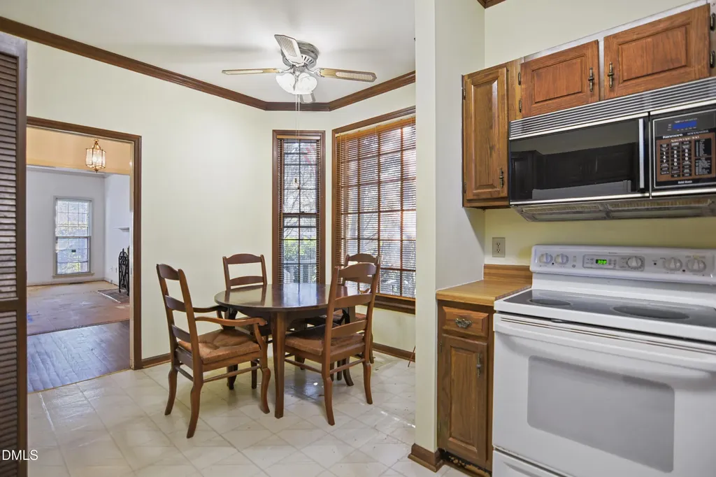 900 Albany Court Raleigh NC 27615