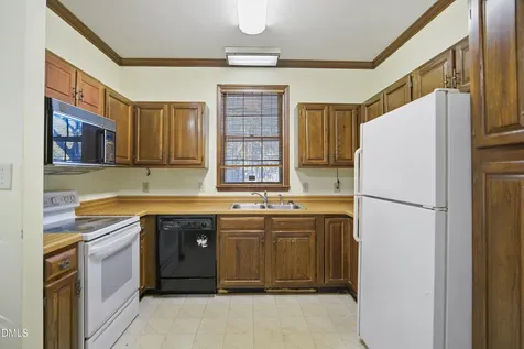 900 Albany Court Raleigh NC 27615