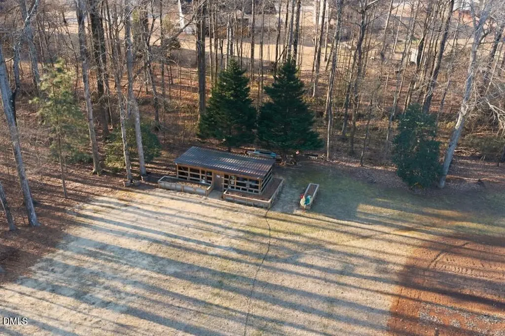 2045 Twin Acres Road Clayton NC 27520