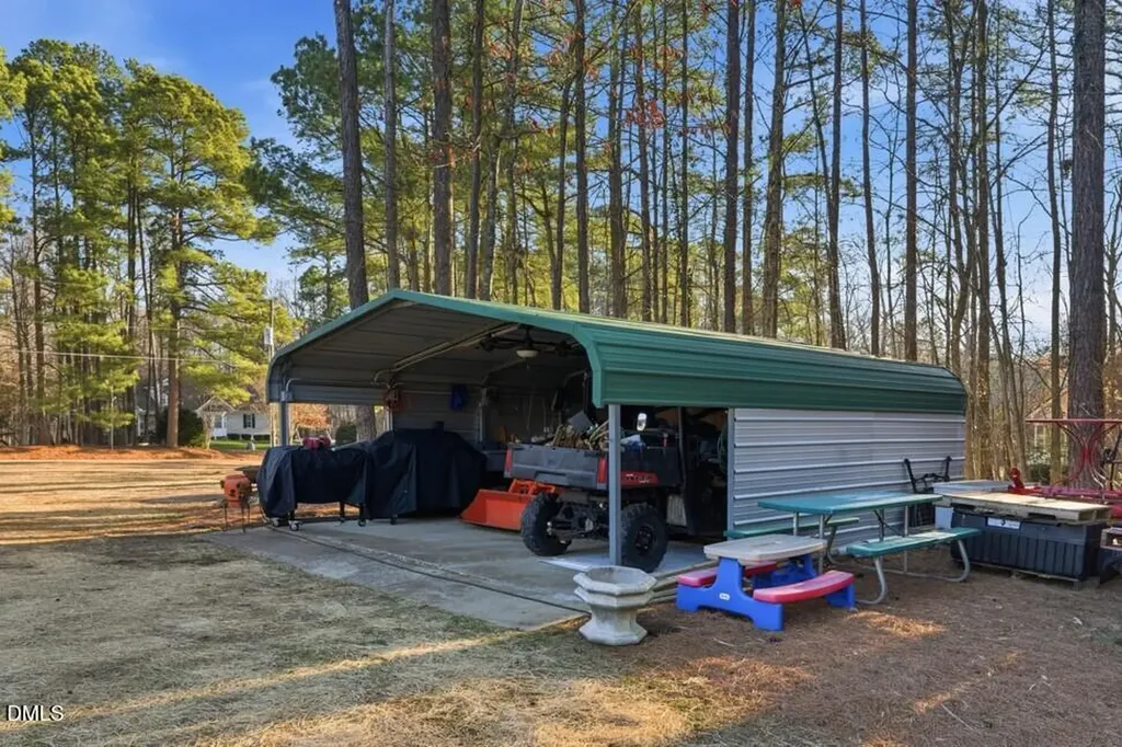 2045 Twin Acres Road Clayton NC 27520