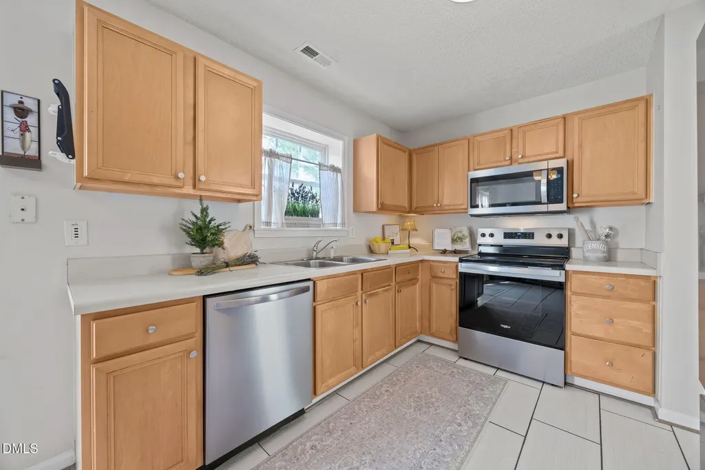 4612 Dresden Village Drive Raleigh NC 27604