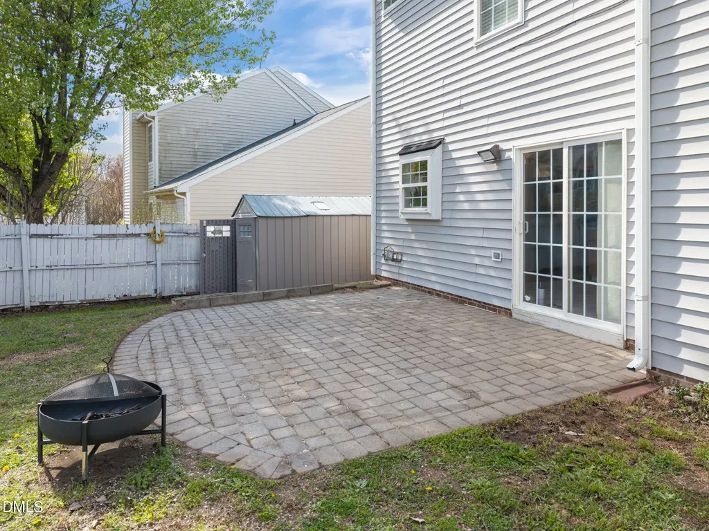 4612 Dresden Village Drive Raleigh NC 27604