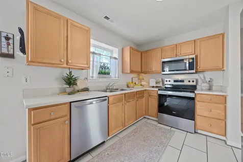 4612 Dresden Village Drive Raleigh NC 27604