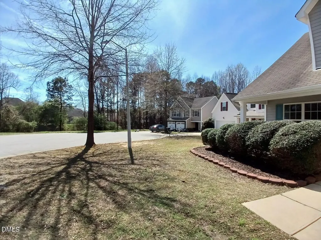 758 Sycamore Springs Drive Fuquay Varina NC 27526