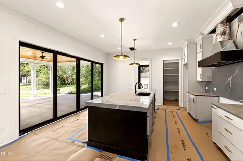 909 Oberlin Road Raleigh NC 27605