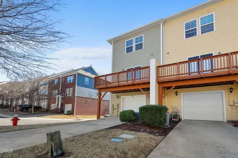 3017 Summerhouse Road Cary NC 27519