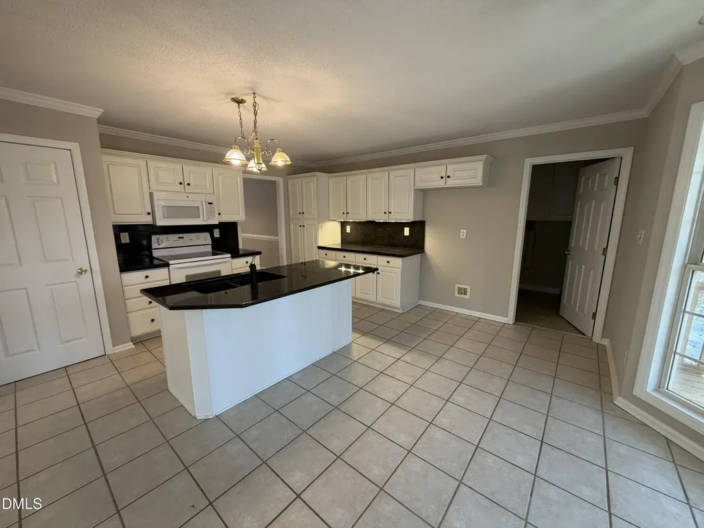 110 Redbay Lane Clayton NC 27527