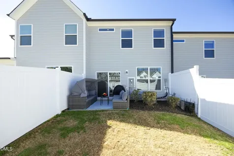 1002 Heartstone Way Durham NC 27713