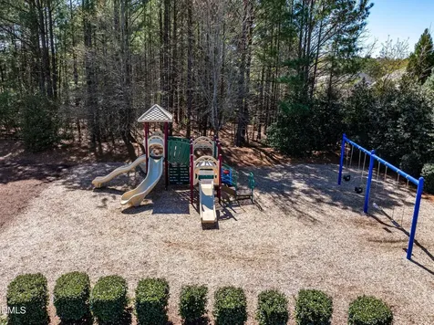 1852 Hammocks Beach Trail Apex NC 27502