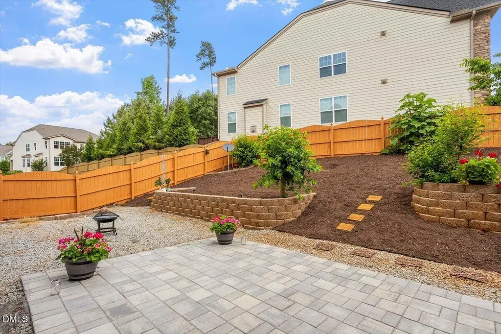 108 Horncliffe Way Holly Springs NC 27540