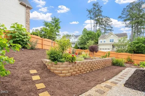 108 Horncliffe Way Holly Springs NC 27540