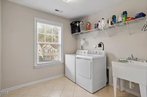 108 Horncliffe Way Holly Springs NC 27540