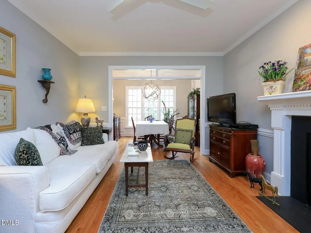 4333 Glen Erin Way Raleigh NC 27613