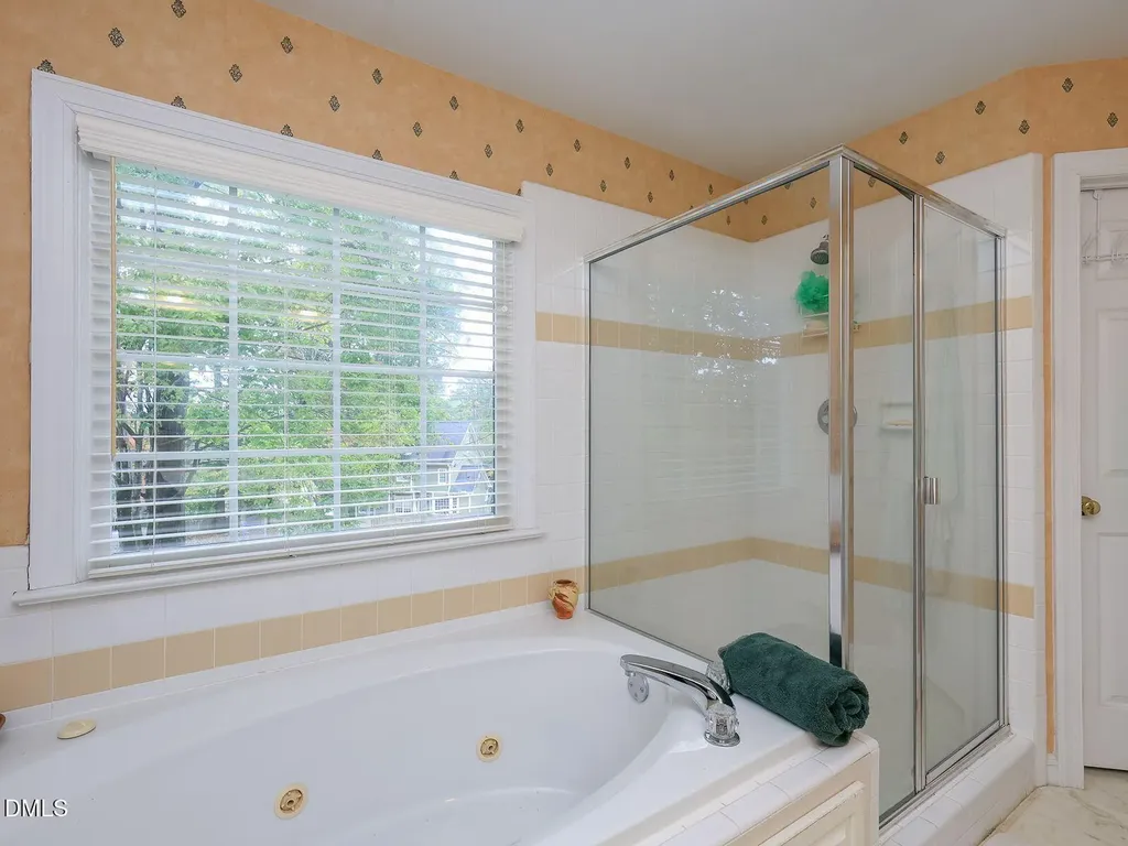 4333 Glen Erin Way Raleigh NC 27613