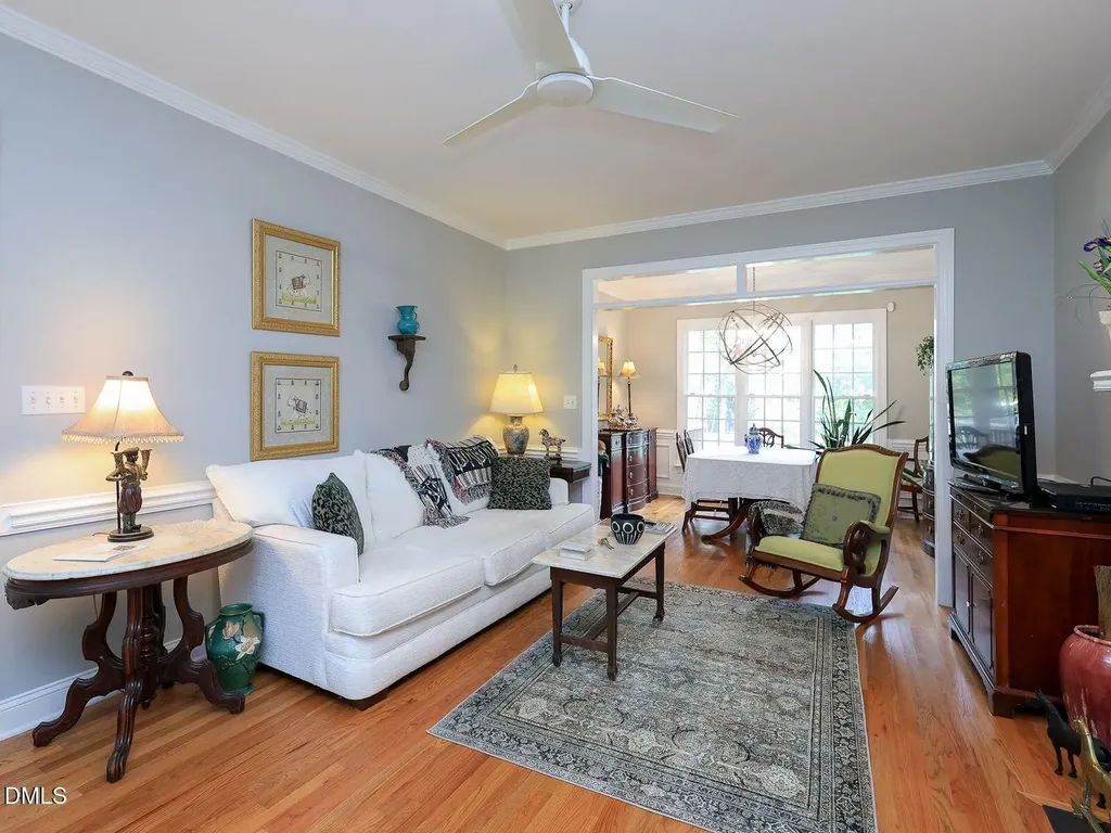 4333 Glen Erin Way Raleigh NC 27613