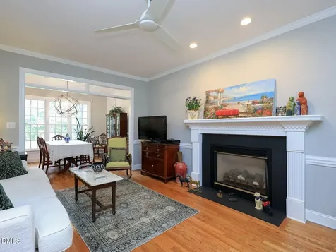 4333 Glen Erin Way Raleigh NC 27613