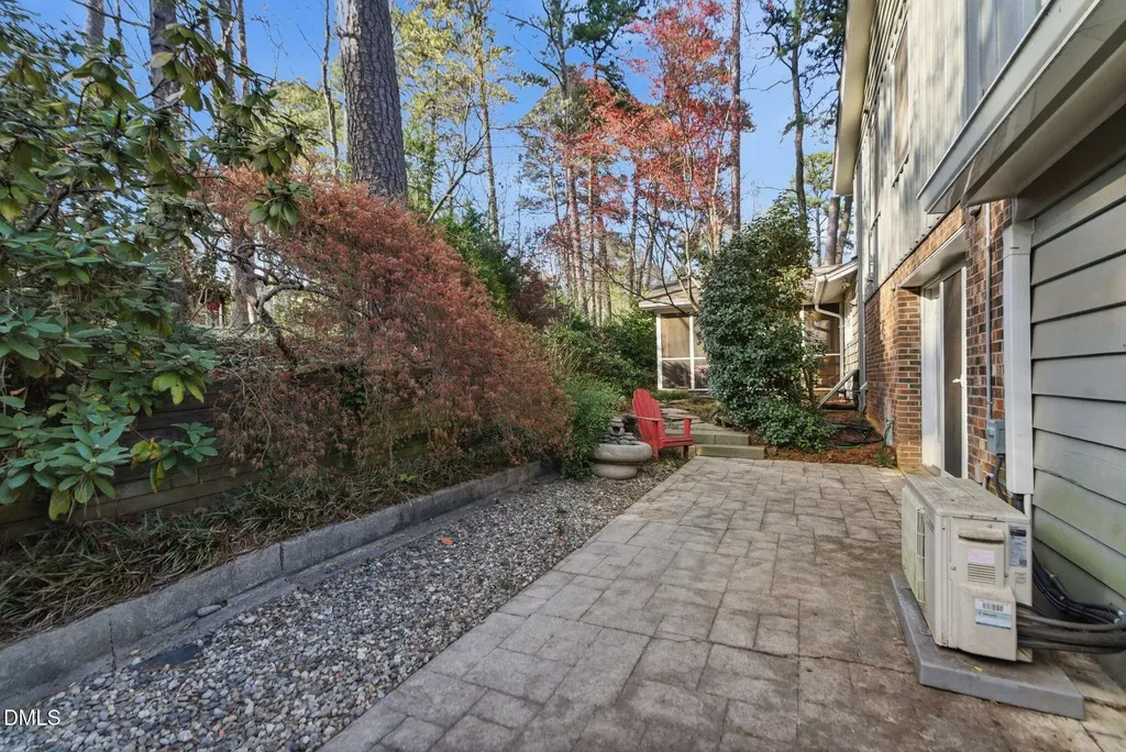 1513 Dellwood Drive Raleigh NC 27607