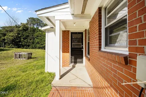 1208 S 9th Street Lillington NC 27546