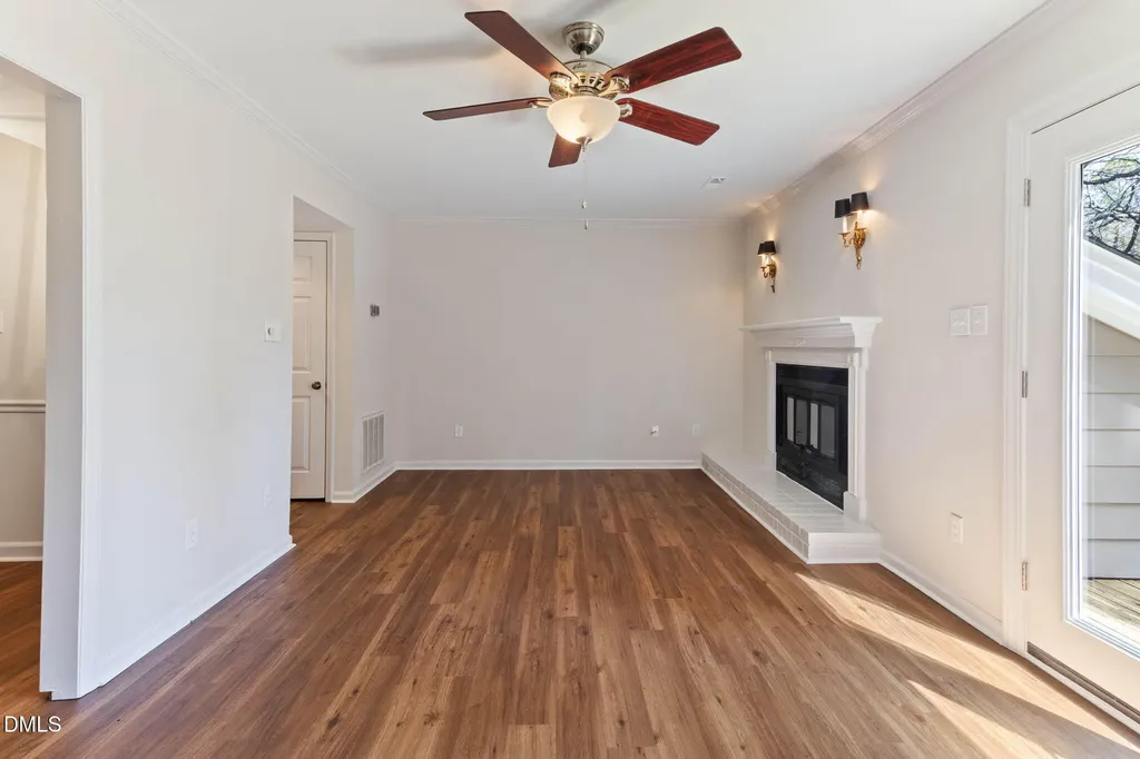 1524 Edgeside Court Raleigh NC 27609