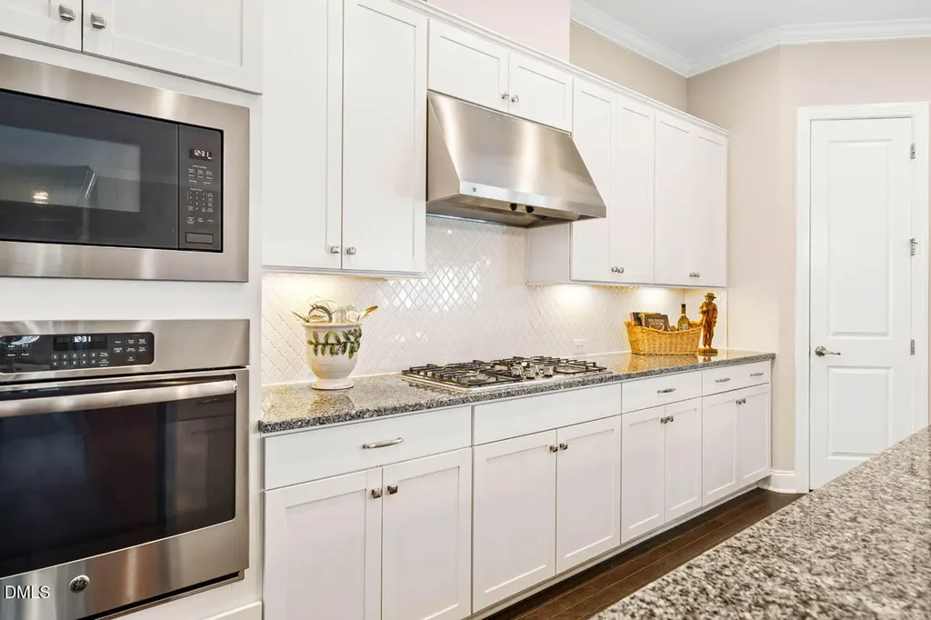 66 Middleton Place Chapel Hill NC 27516
