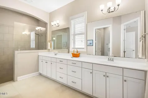 66 Middleton Place Chapel Hill NC 27516