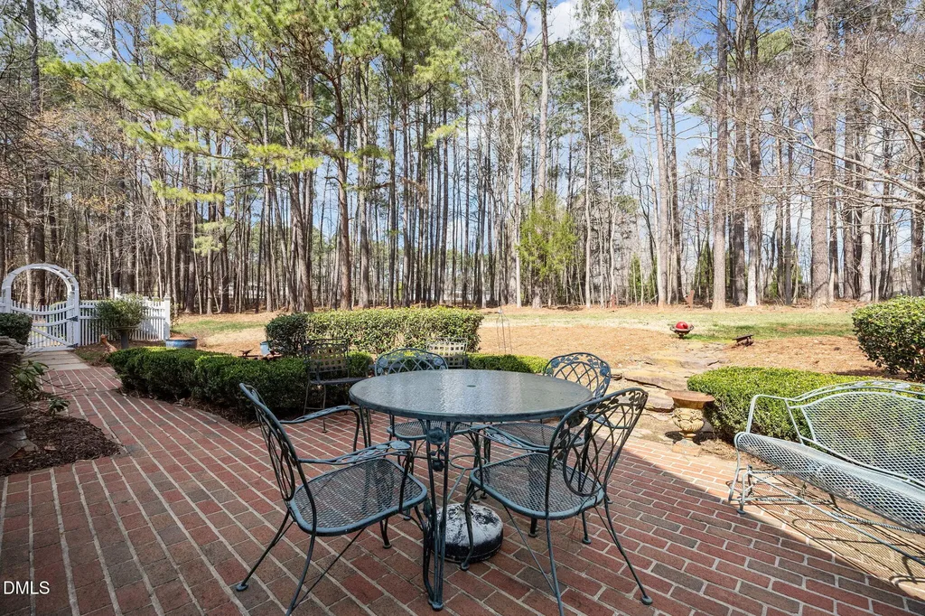 1000 Long Barrow Court Raleigh NC 27614