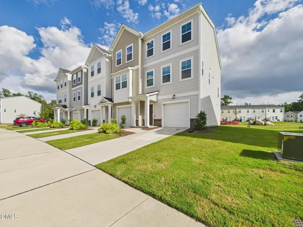 2709 Chert Lane Raleigh NC 27610