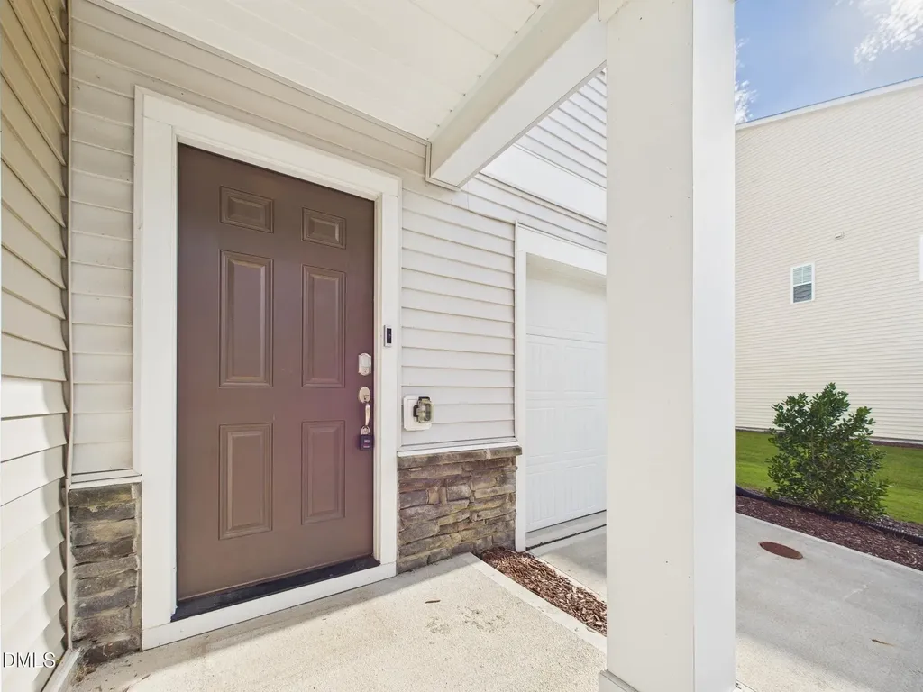 2709 Chert Lane Raleigh NC 27610