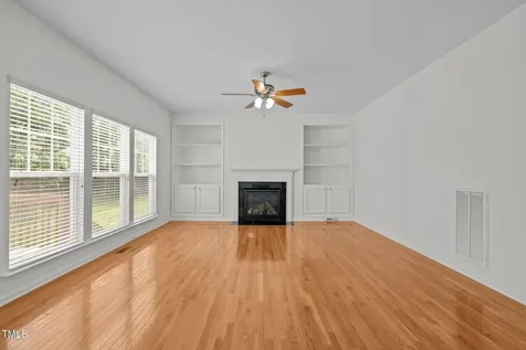 324 Farrow Glen Loop Cary NC 27519