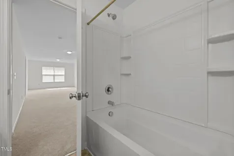 324 Farrow Glen Loop Cary NC 27519